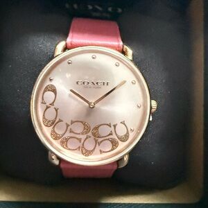 Coach Women's Rose and Gold Watch